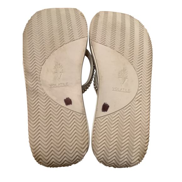 VOLATILE WHITE RHINESTONE COMFORT CONTOURED FOOTBED THONG SANDALS 10 - Picture 6 of 7